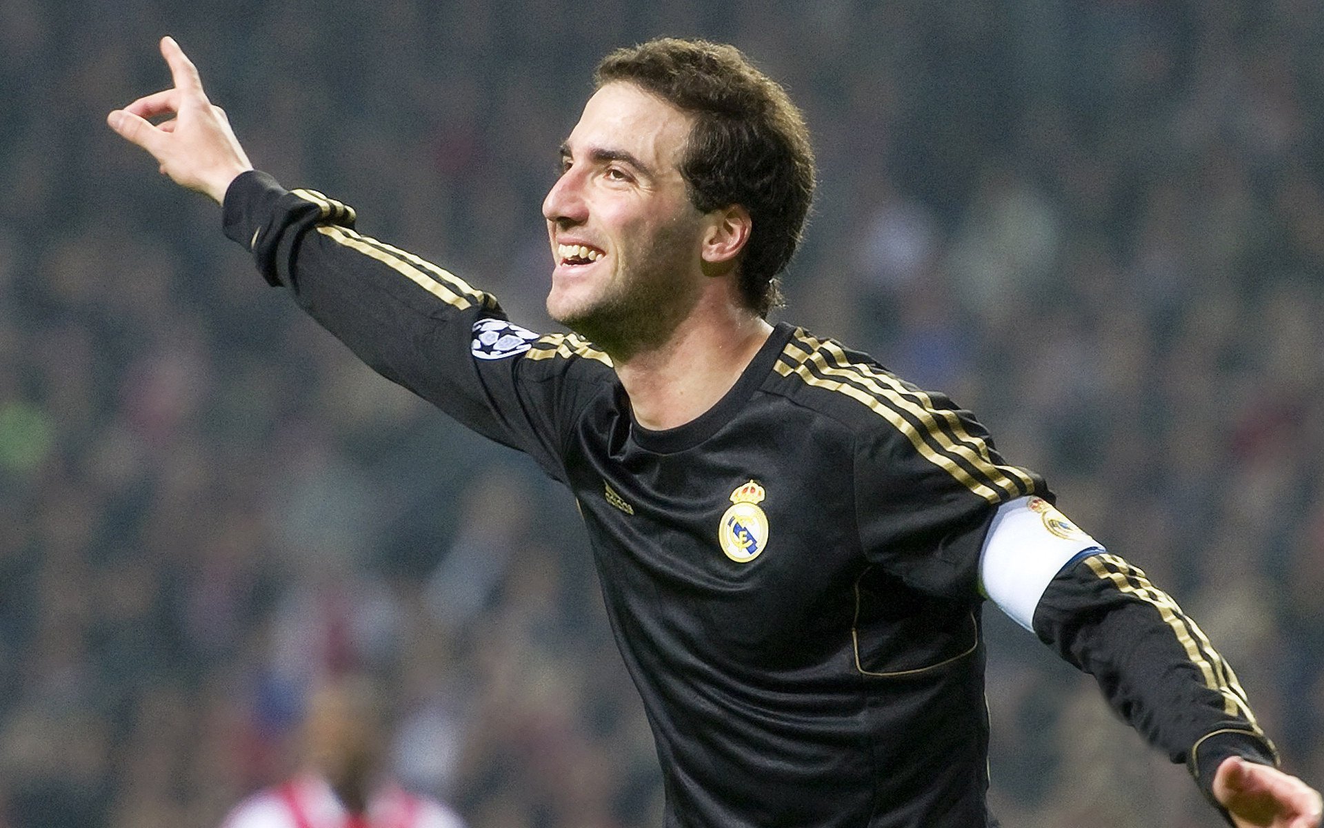 开云体育官方网站-中超积分榜形势再度变化，中超的积分榜